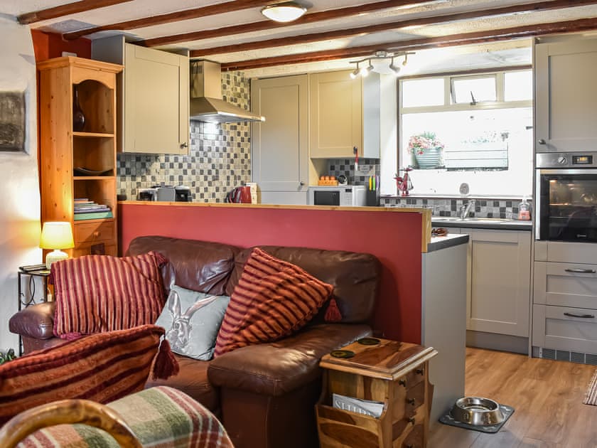 Open plan living space | Ty Tarth, Talysarn, near Caernarfon