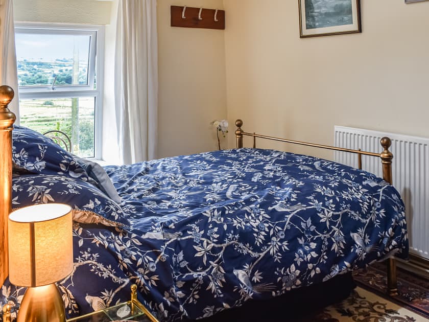 Double bedroom | Ty Tarth, Talysarn, near Caernarfon