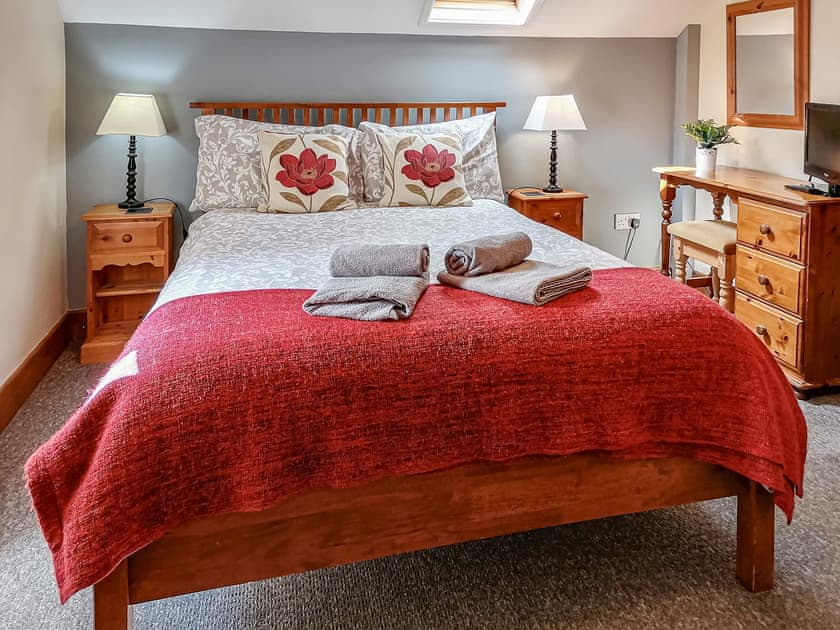Comfortable double bedroom | Cotterill Barn - Cotterill Farm, Biggin by Hartington, near Buxton