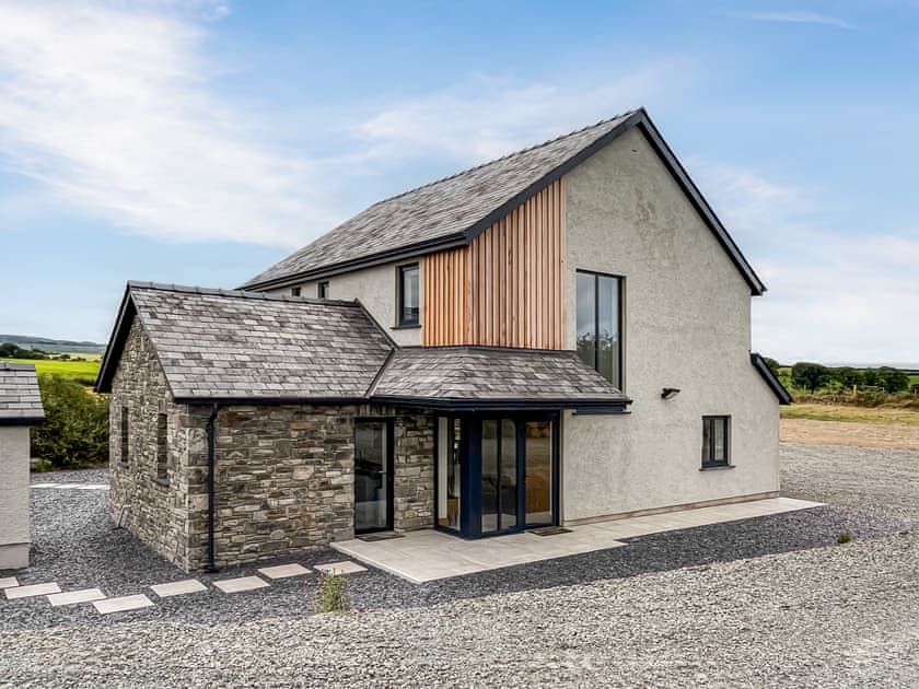 Exterior | Rhandir Hen, Aberystwyth