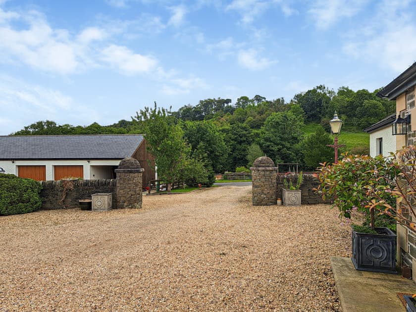 Garden and grounds | The Old Stables, Glasgow
