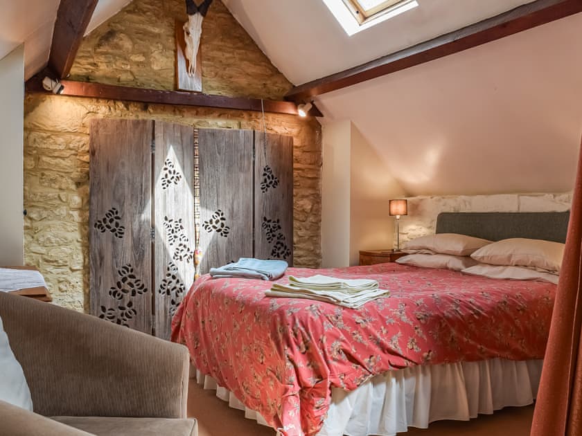 Double bedroom | The Barn, Ramsden, near Chipping Norton