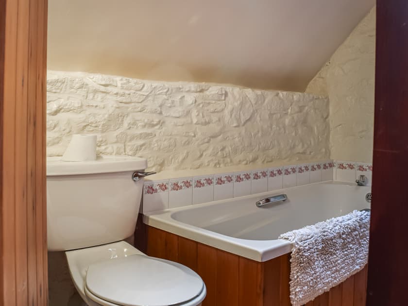 Bathroom | The Barn, Ramsden, near Chipping Norton