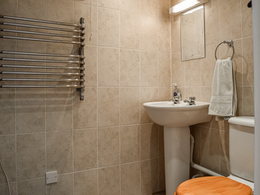Bathroom | The Barn, Ramsden, near Chipping Norton