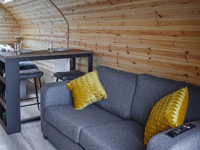 Open plan living space | Black Grouse - Dalaraban Luxury Pods, Fort William