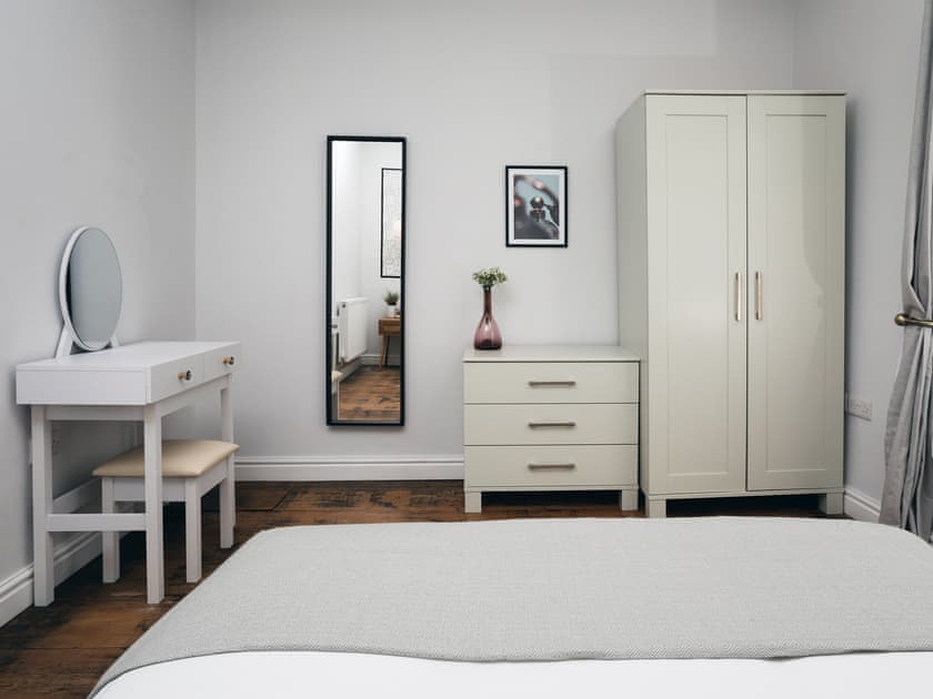 Double bedroom | Basin Cottage - Basin Retreats, Whaley Bridge