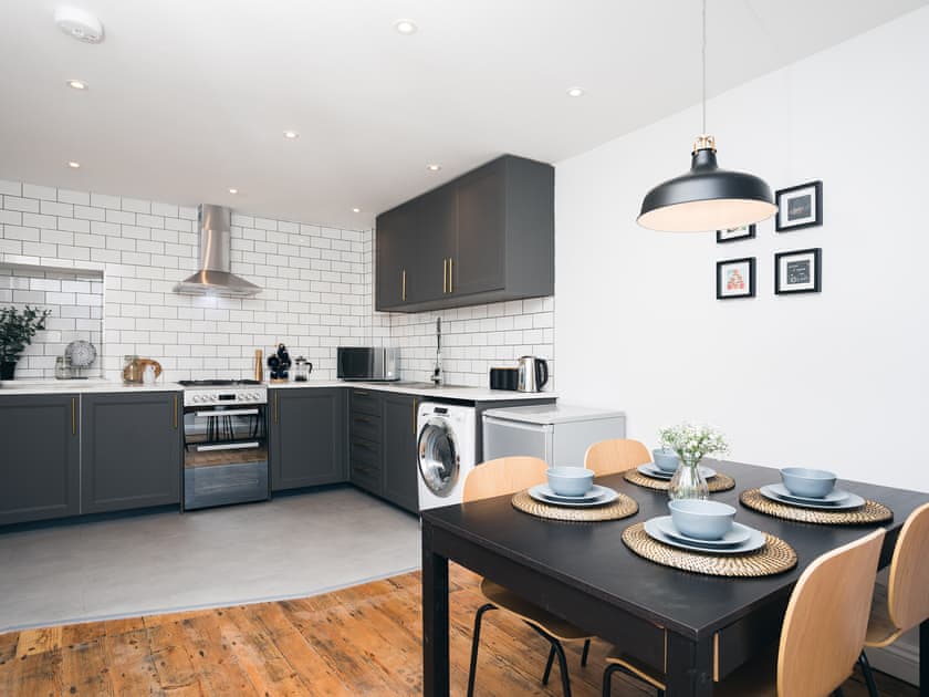 Kitchen/diner | Basin House - Basin Retreats, Whaley Bridge