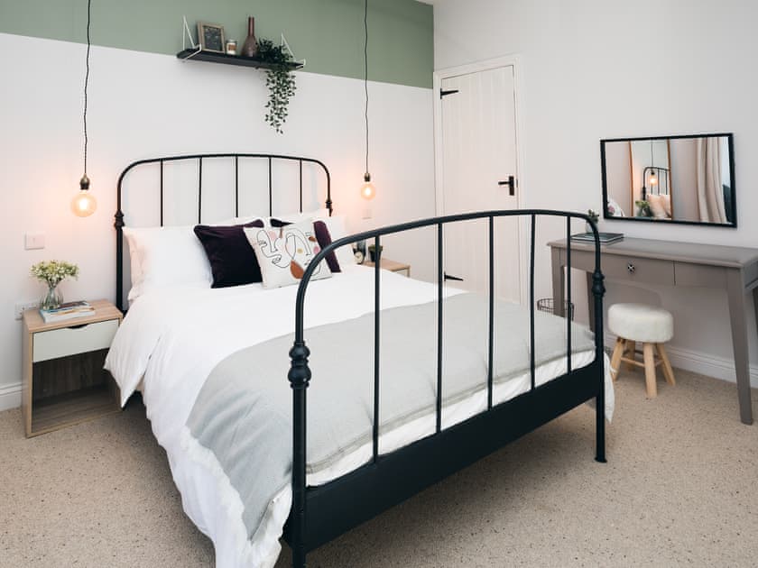 Double bedroom | Basin House - Basin Retreats, Whaley Bridge