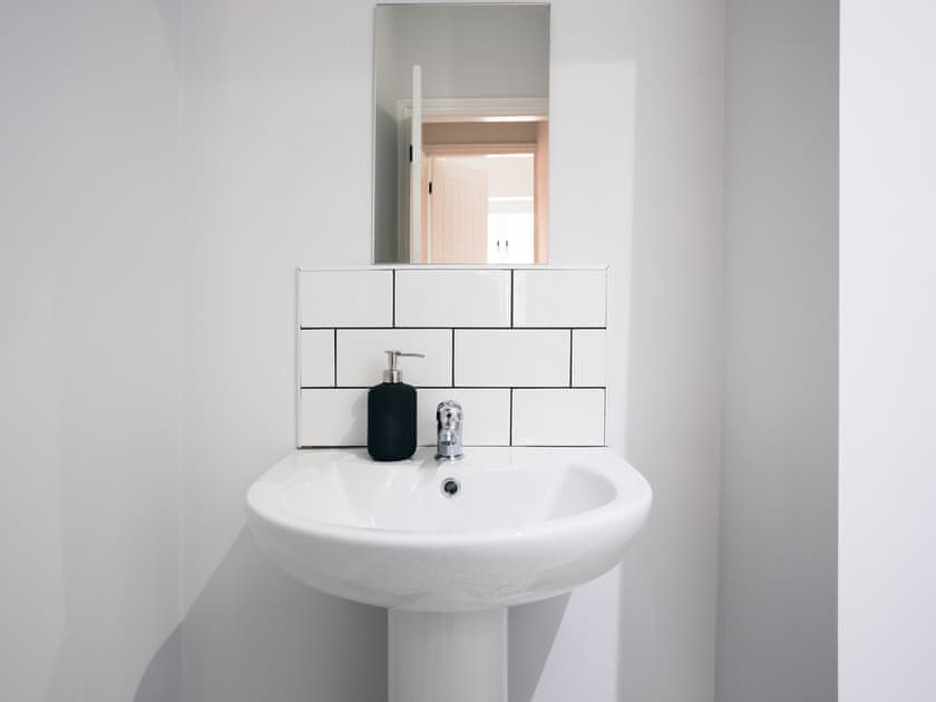 Bathroom | Basin House - Basin Retreats, Whaley Bridge