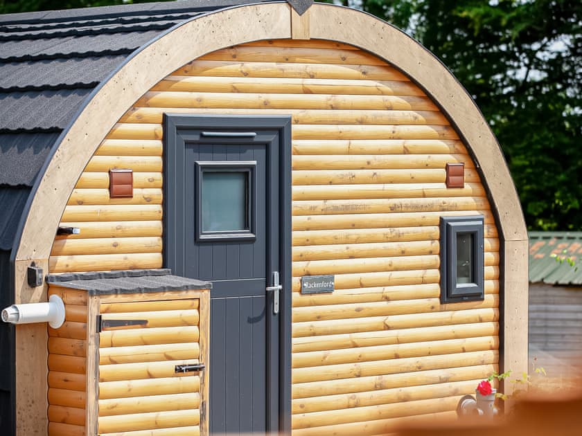 Exterior | Rackenford - Secret Skies, Knowstone