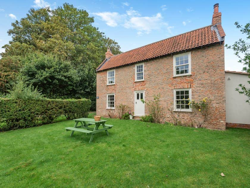 Exterior | Peaceful Farmhouse - Mossop Farm Cottages, Marshchapel, near Louth