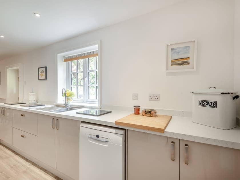 Kitchen | Peaceful Farmhouse - Mossop Farm Cottages, Marshchapel, near Louth