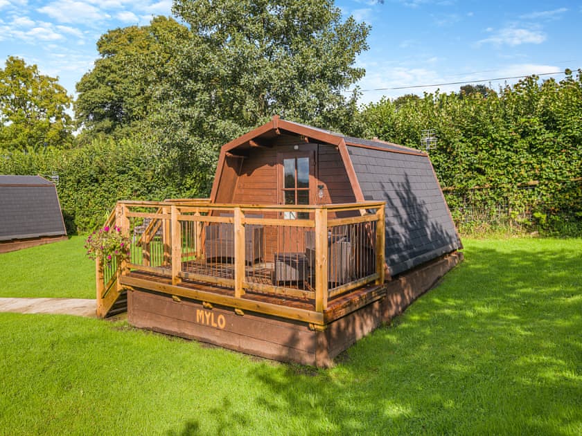 Exterior | Milo - Hengenin Holidays, Llandyfan, Ammanford