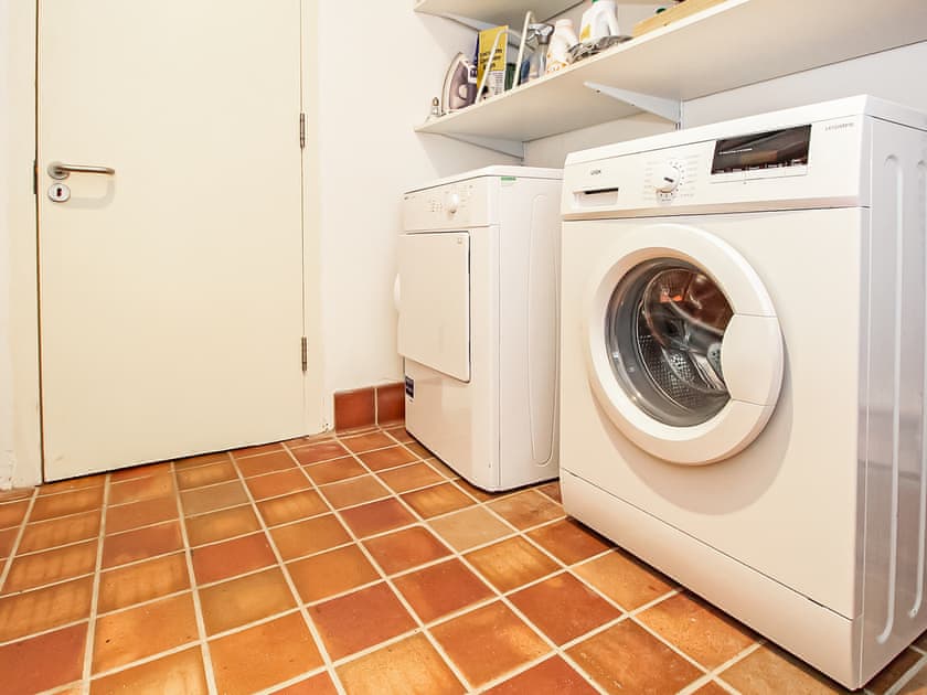 Utility room | Bath Cottage, Cearnarfon