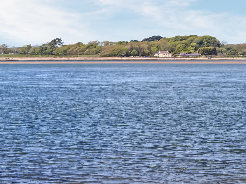 Surrounding area | Bath Cottage, Cearnarfon