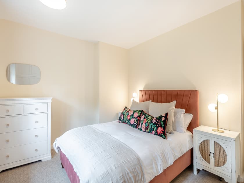 Double bedroom | Apple Orchard - Norwood Park, All Nottinghamshire
