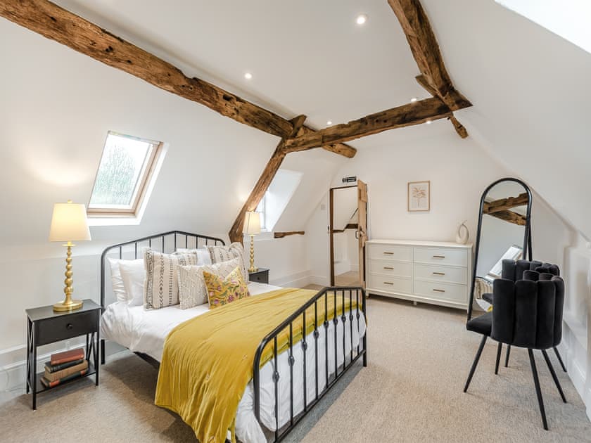 Double bedroom | The Farmhouse - Norwood Park, All Nottinghamshire