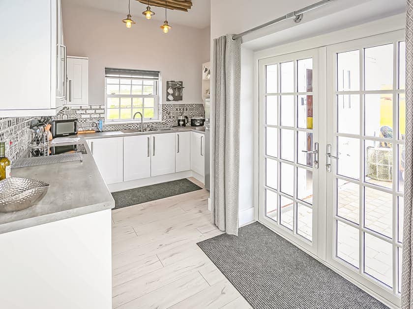 Kitchen | Captains Beach House, Aberdesach