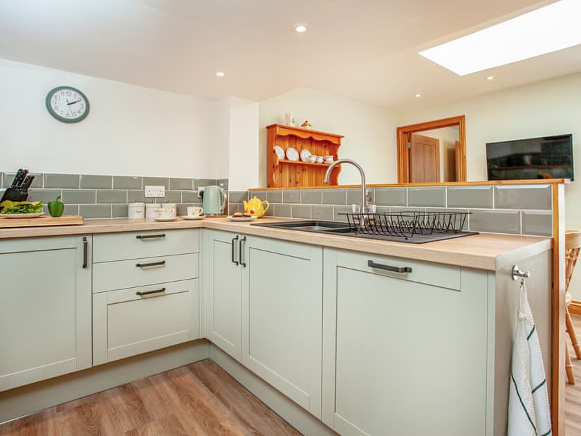 Kitchen | Trelawney Cottage, St Austell