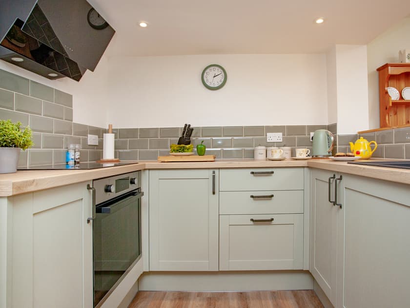 Kitchen | Trelawney Cottage, St Austell