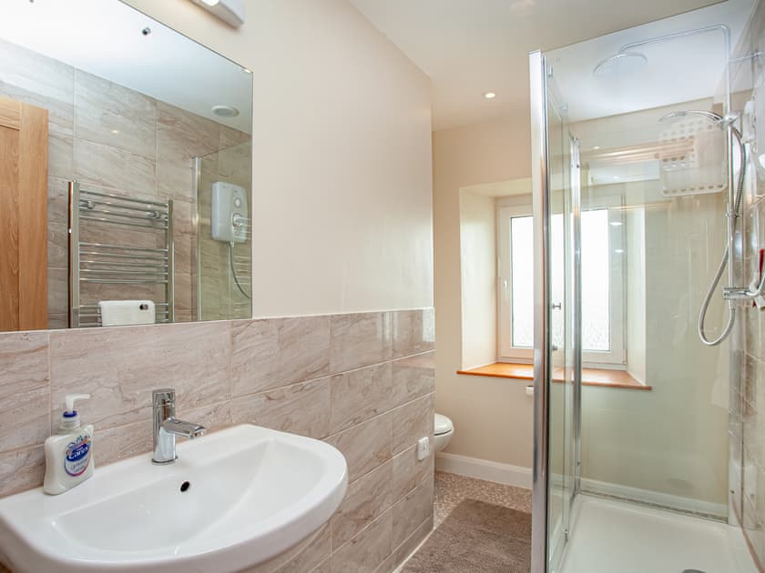 Bathroom | Trelawney Cottage, St Austell