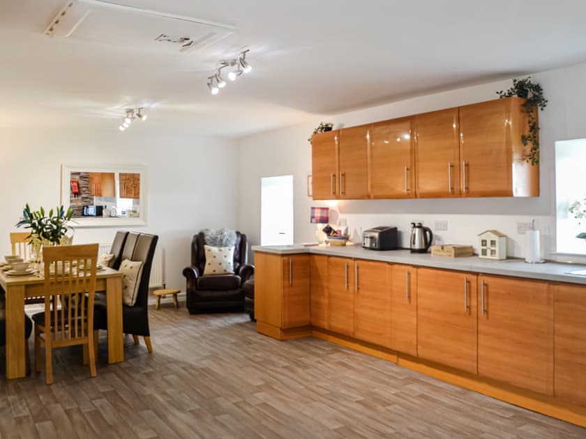 Kitchen/diner | Muirston Farmhouse - Farmhouse Holidays, Cumnock