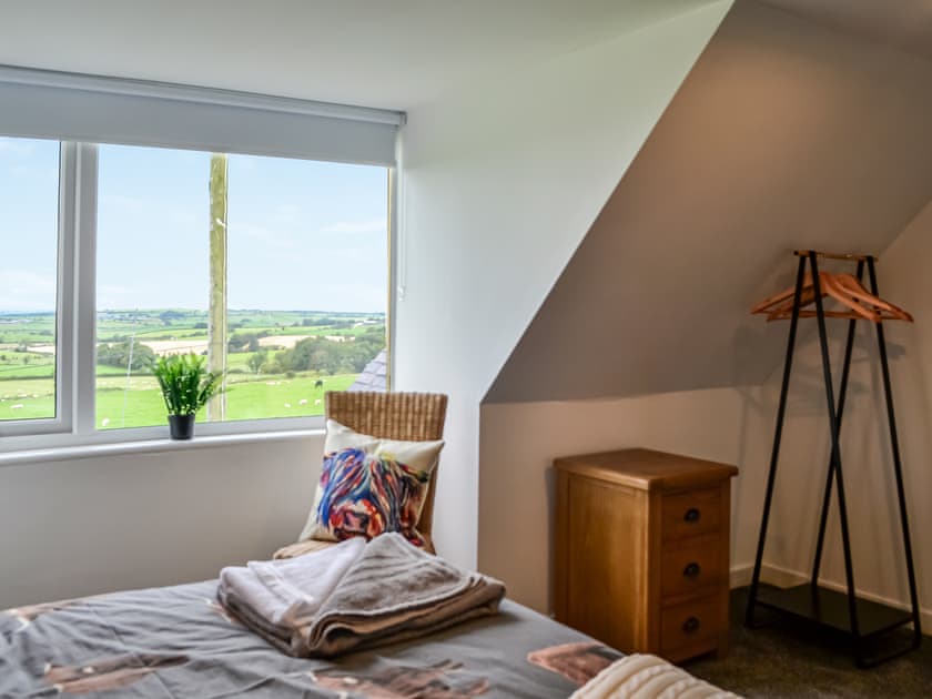 Double bedroom | Muirston Farmhouse - Farmhouse Holidays, Cumnock