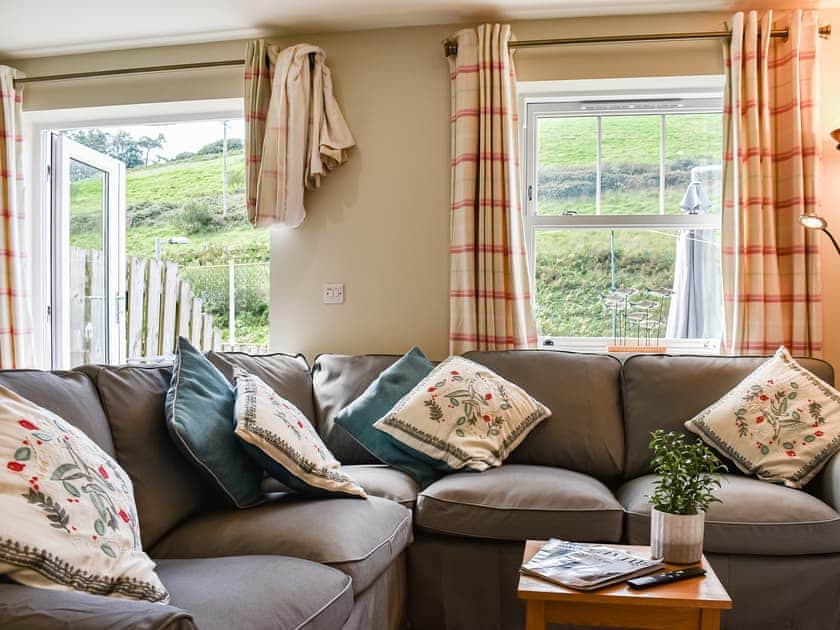 Open plan living space | Moby House, Downderry