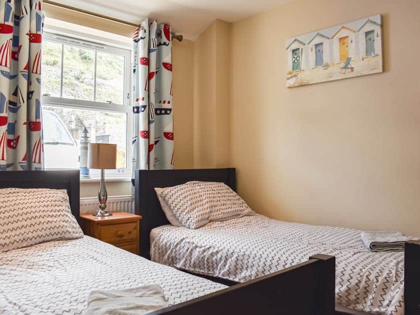 Twin bedroom | Moby House, Downderry