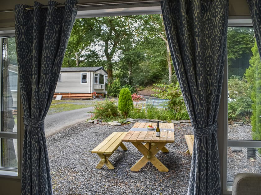 Sitting-out-area | Oaks Retreat, Prenteg, near Porthmadog
