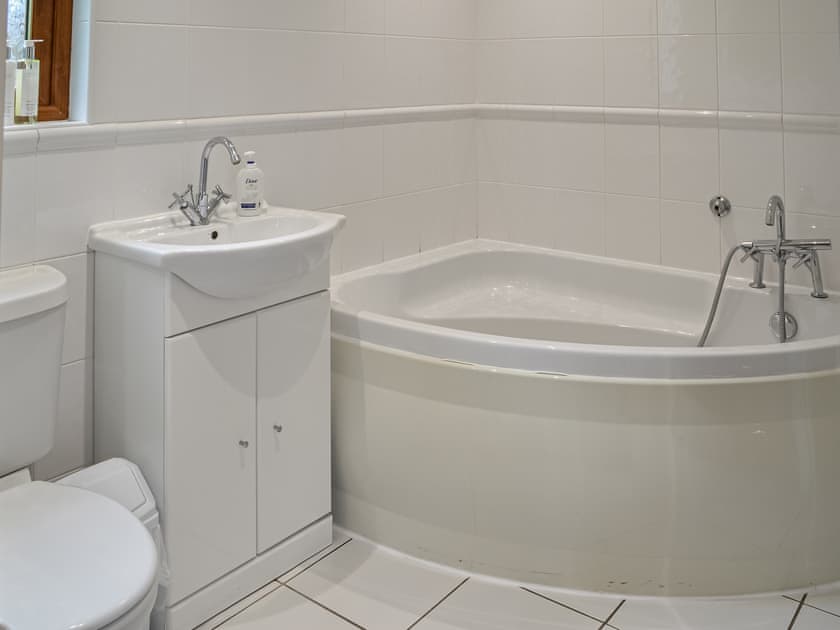 Bathroom | Folly Lodge, Bridlington