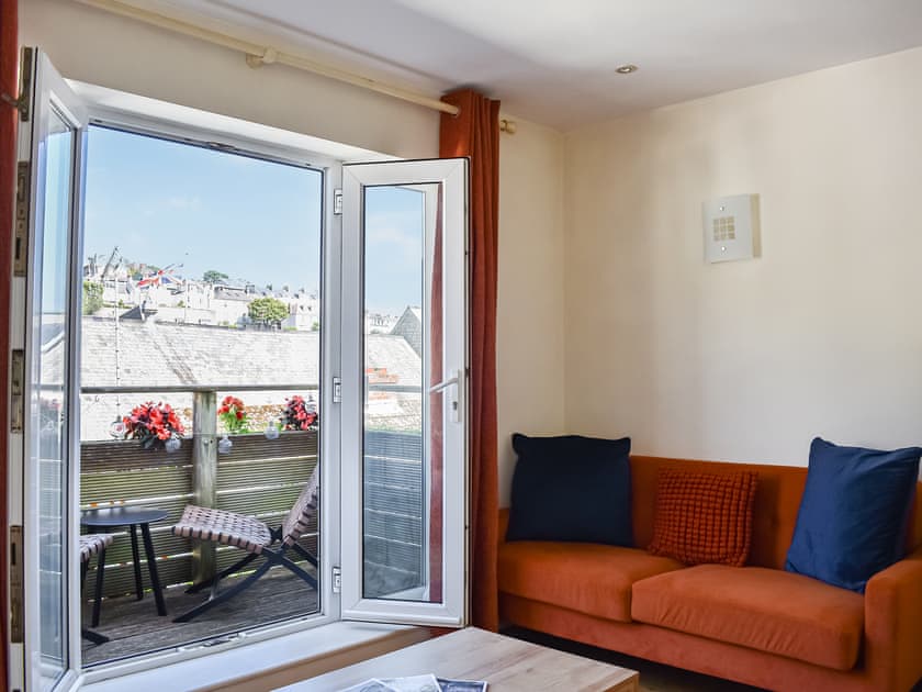 Living room | The Salt Box, Dartmouth