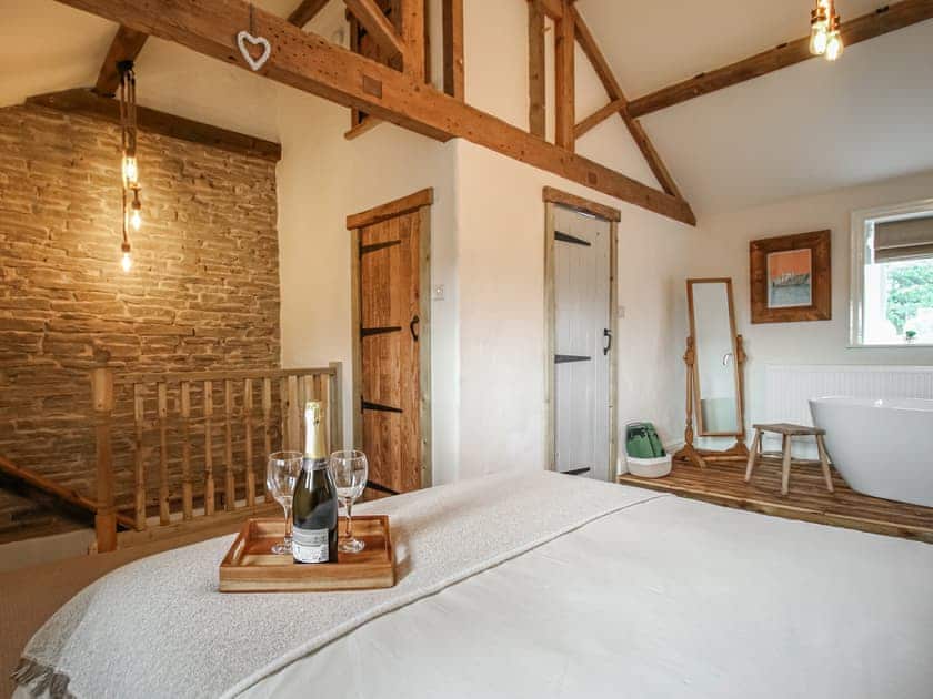 Double bedroom | Little Badger Cottage, Kirkburton, near Huddersfield