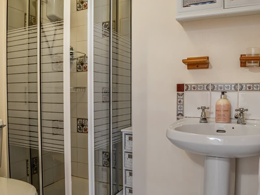 Bathroom | The Granary - Bailey Mill, Newcastleton