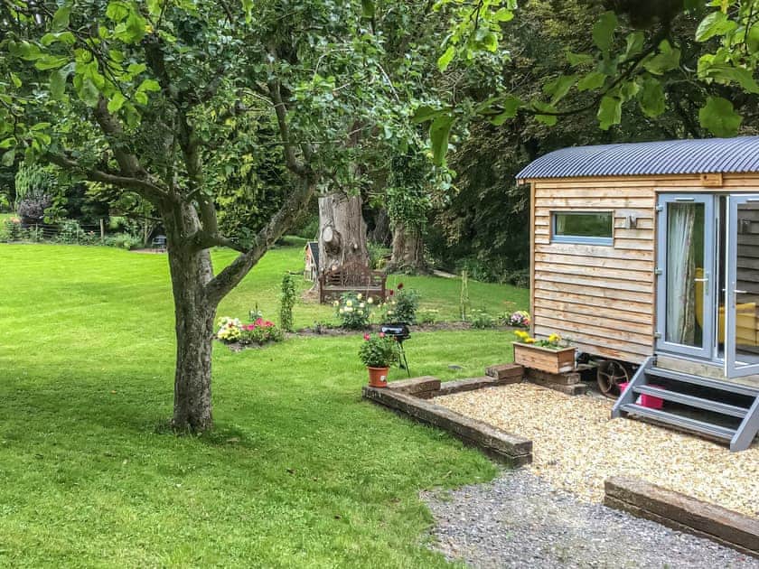 Exterior | Little Willows, Devizes