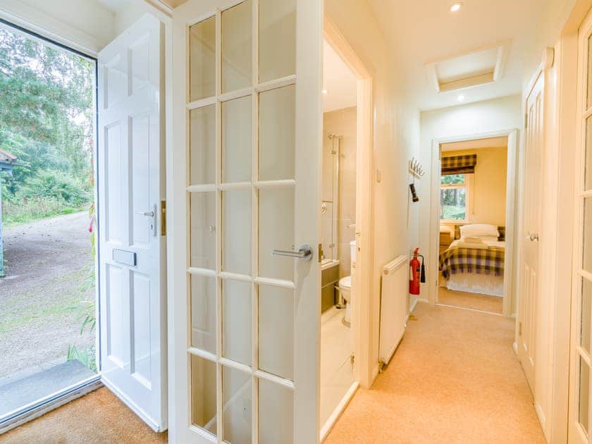 Hallway | Burnside West Cottage - Rufflets, St Andrews