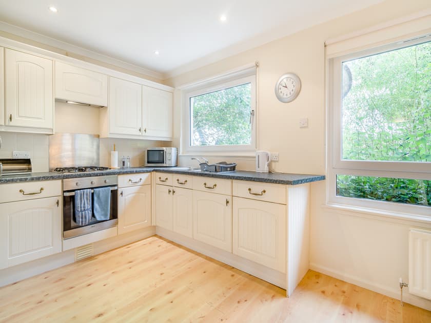 Kitchen | Burnside East Cottage - Rufflets, St Andrews
