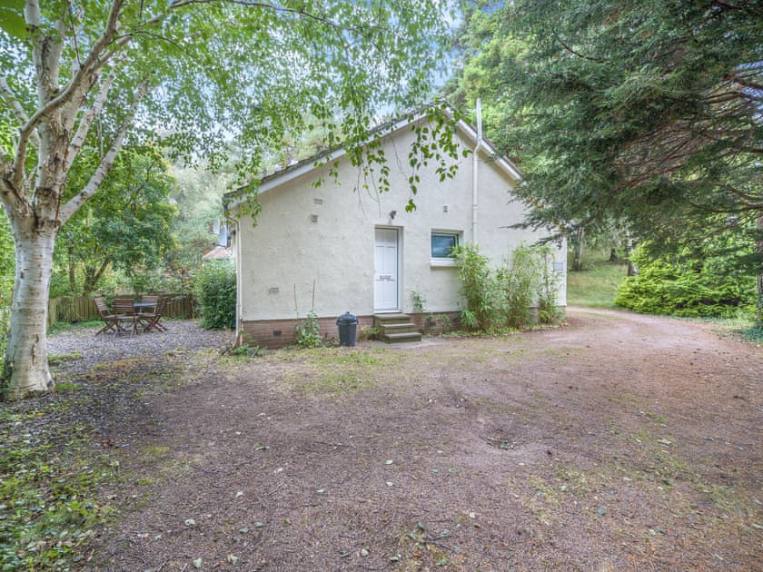 Exterior | Burnside East Cottage - Rufflets, St Andrews