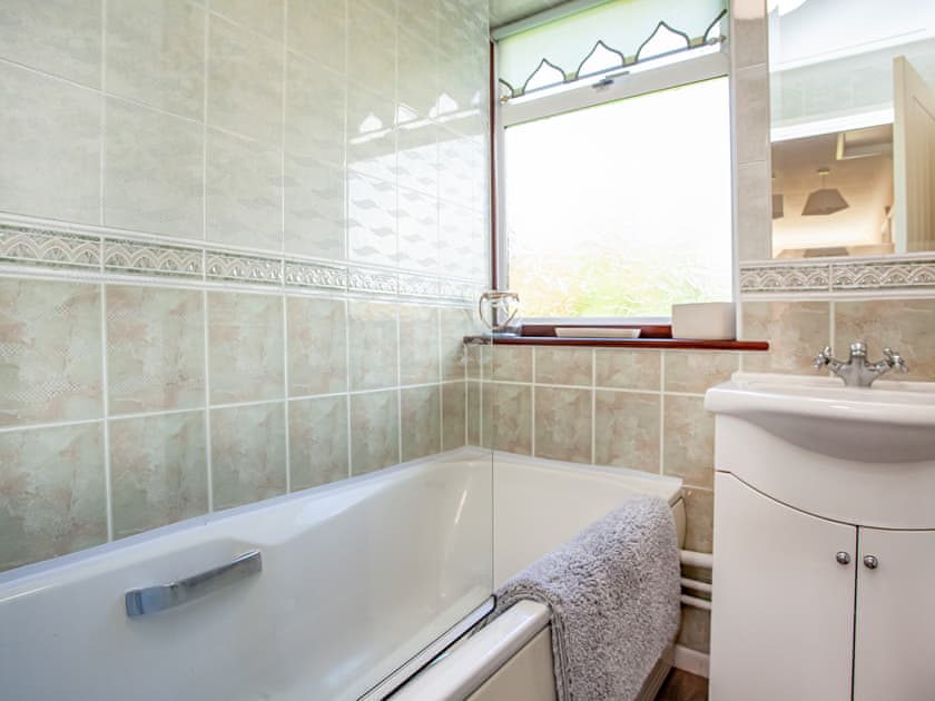 Bathroom | Kate’s Cottage, Warbstow, near Crackington Haven