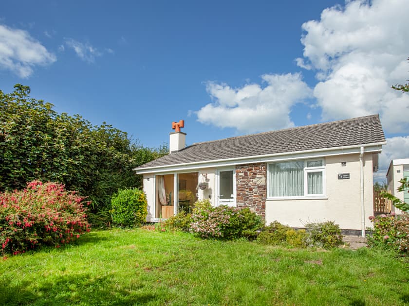 Exterior | Kate’s Cottage, Warbstow, near Crackington Haven
