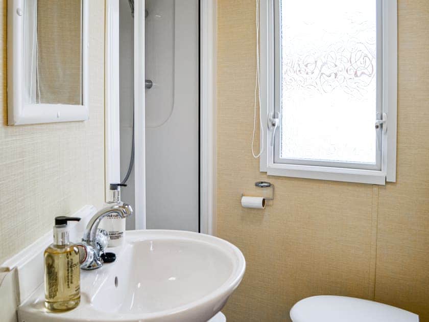 Bathroom | Bonnie Escapes Ltd - Merse Place 6 - Bonnie Escapes, Southerness