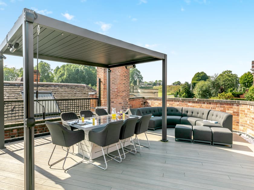 Decking | Castle House, Nottingham