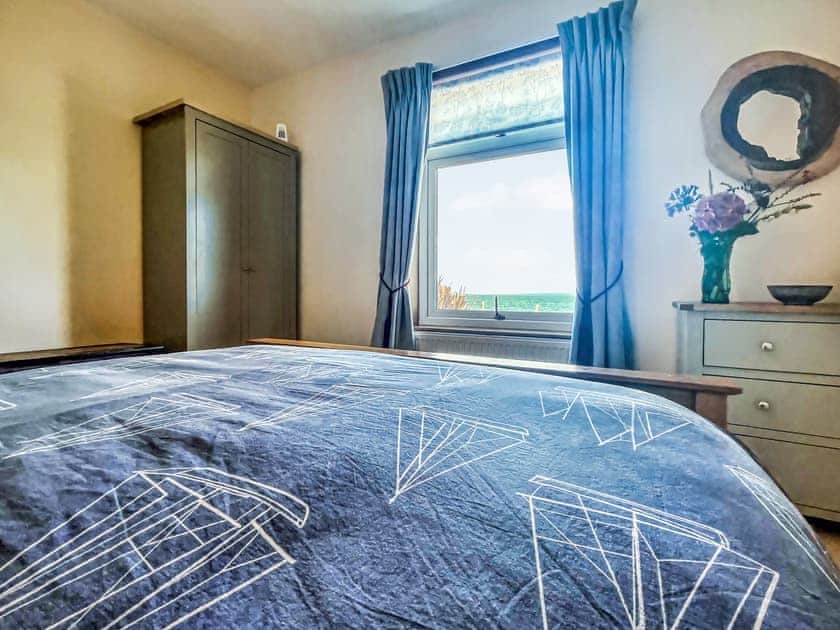 Double bedroom | Gigha - Harbour Row, Drummore, near Stranraer