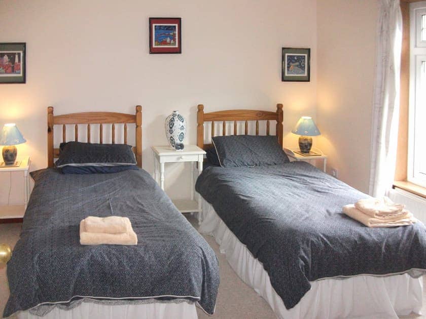 Twin bedroom | Gigha - Harbour Row, Drummore, near Stranraer