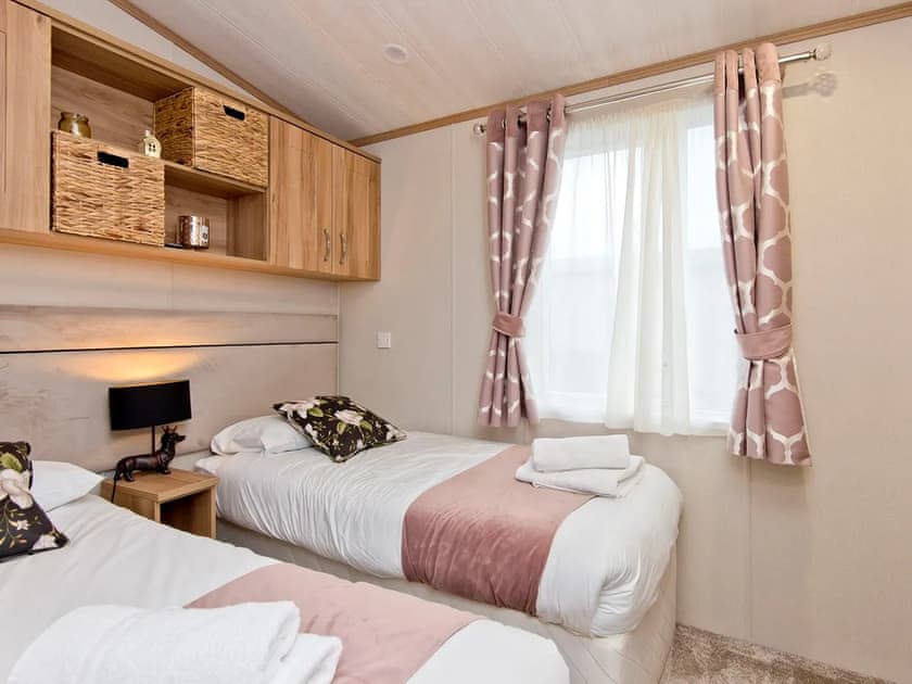Twin bedroom | Langton 24, St Andrews