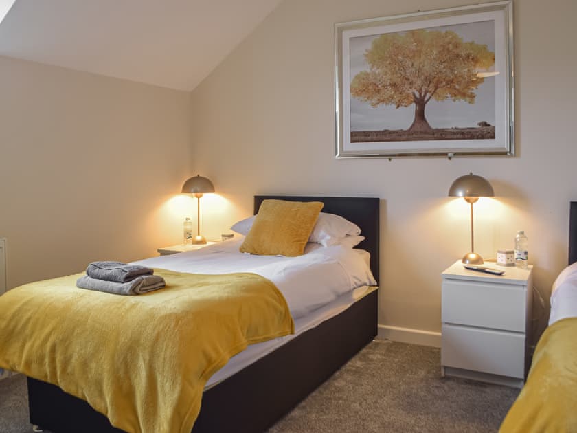 Twin bedroom | South Carvan View, Tavernspite