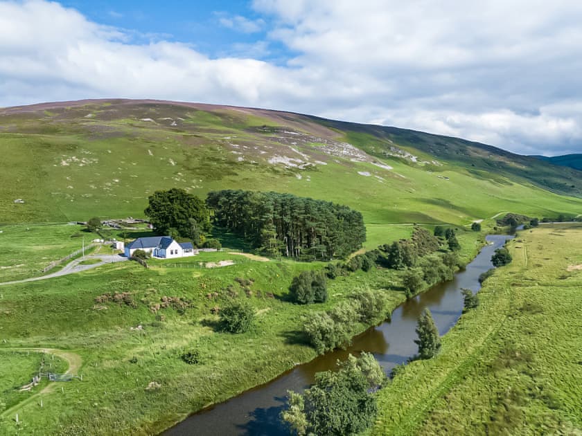 Setting | Tweedford Cottage - Drumelzier Place Farm, Drumelzier, near Peebles