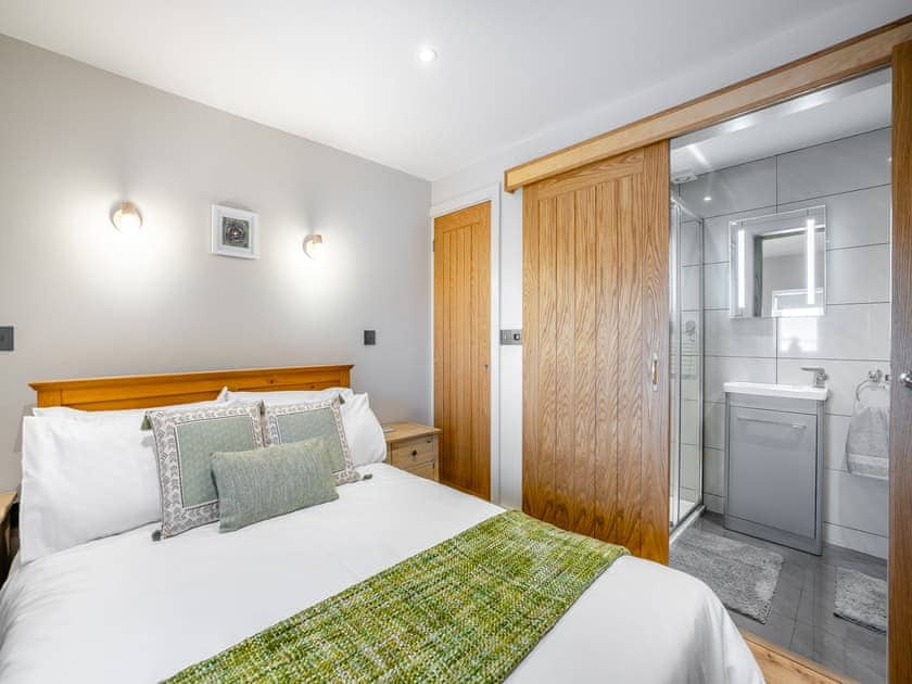Double bedroom | Yr Hen Beudy, Tregaron
