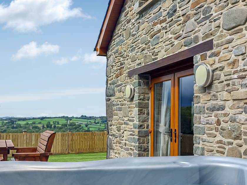 Exterior | Yr Hen Beudy, Tregaron