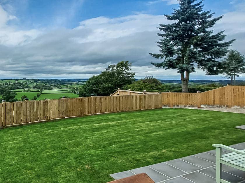 Enclosed Garden  | Yr Hen Beudy, Tregaron